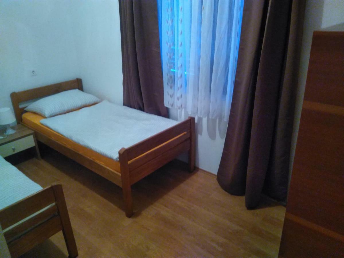 Appartement Apartman Mladic à Malinska Extérieur photo